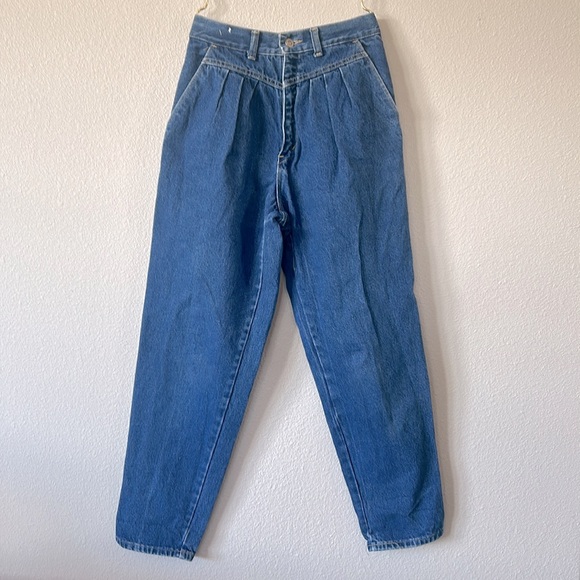 Vintage Props High Rise Pleated Jeans